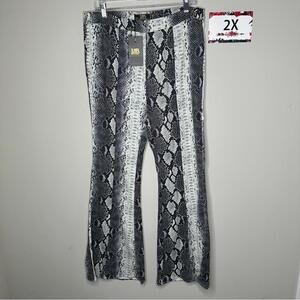 L&B 2X snake print pants; casual slacks plus size